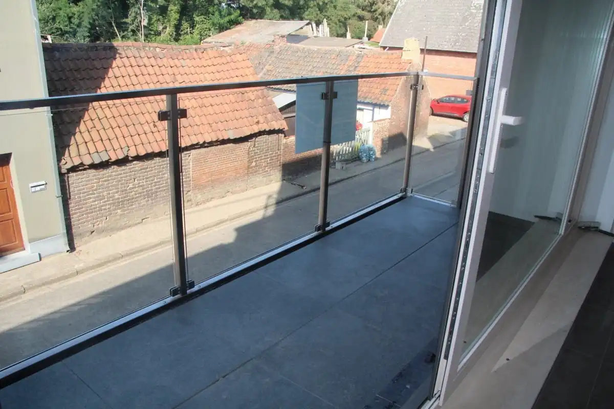 Ruim appartement met 2 slk, 2 terrassen, garage en autostaanplaats foto 10