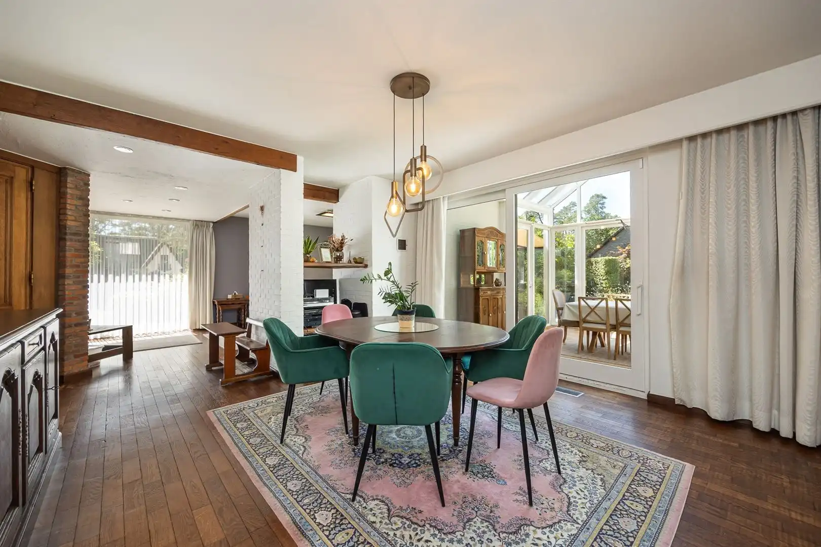Karaktervolle woning met veel ruimte en prachtige tuin! foto 8