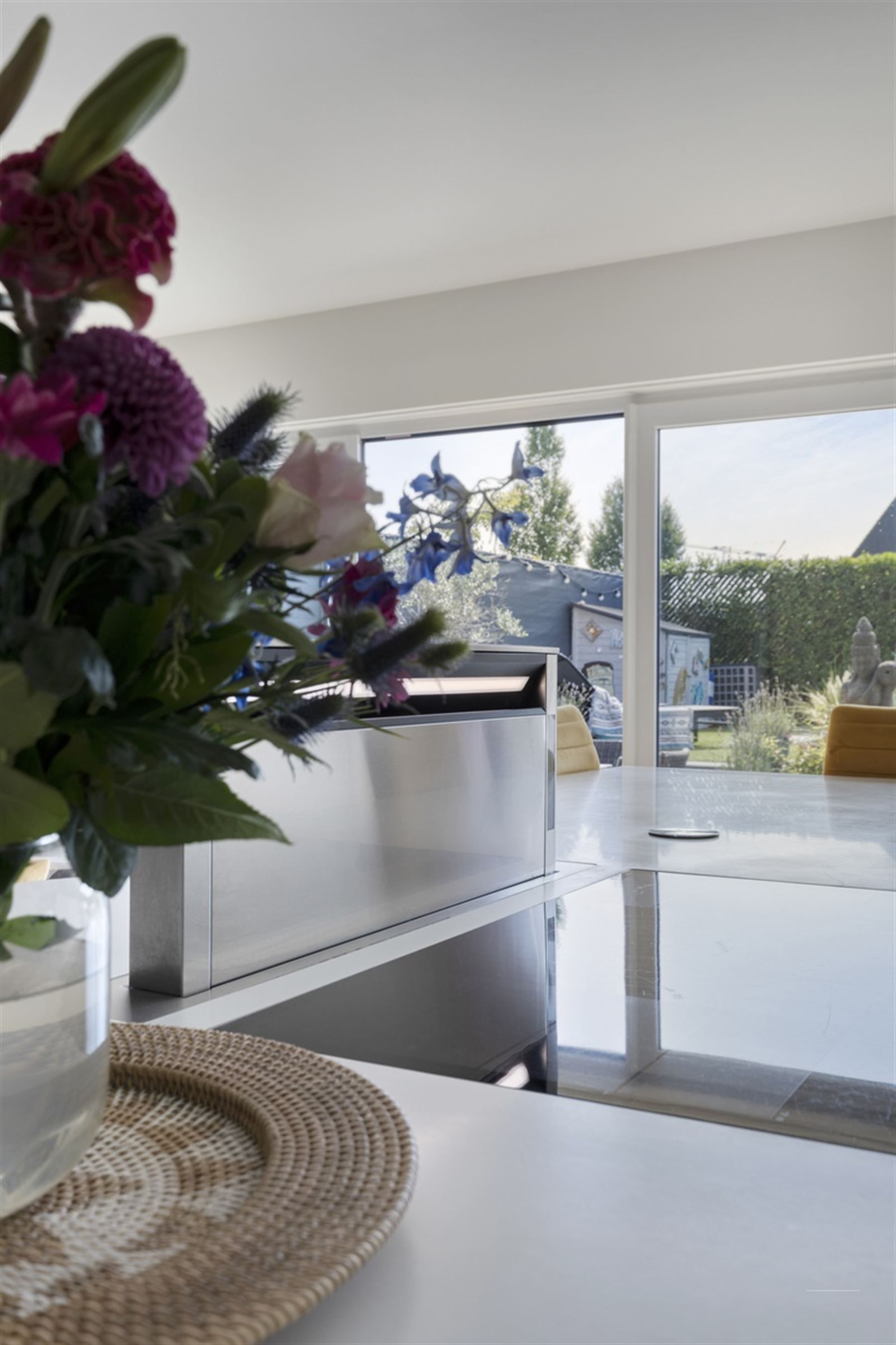 Zeer recente nieuwbouwwoning met garage en 4 slaapkamers foto 9