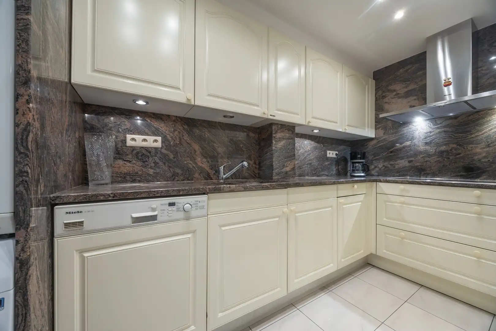 Appartement te koop foto 4