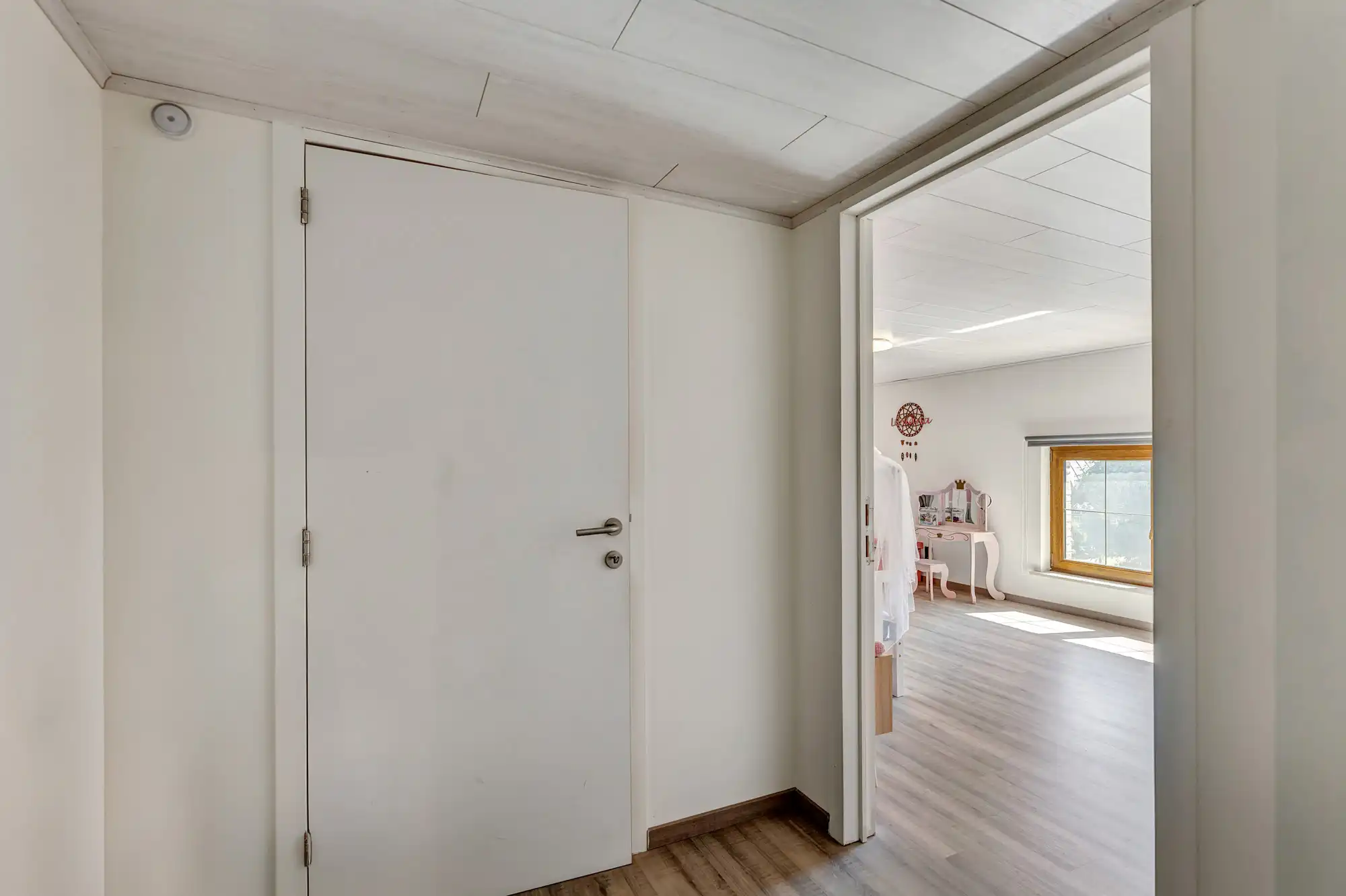 Charmante en lichtrijke woning met 3 slpk in het centrum foto 12
