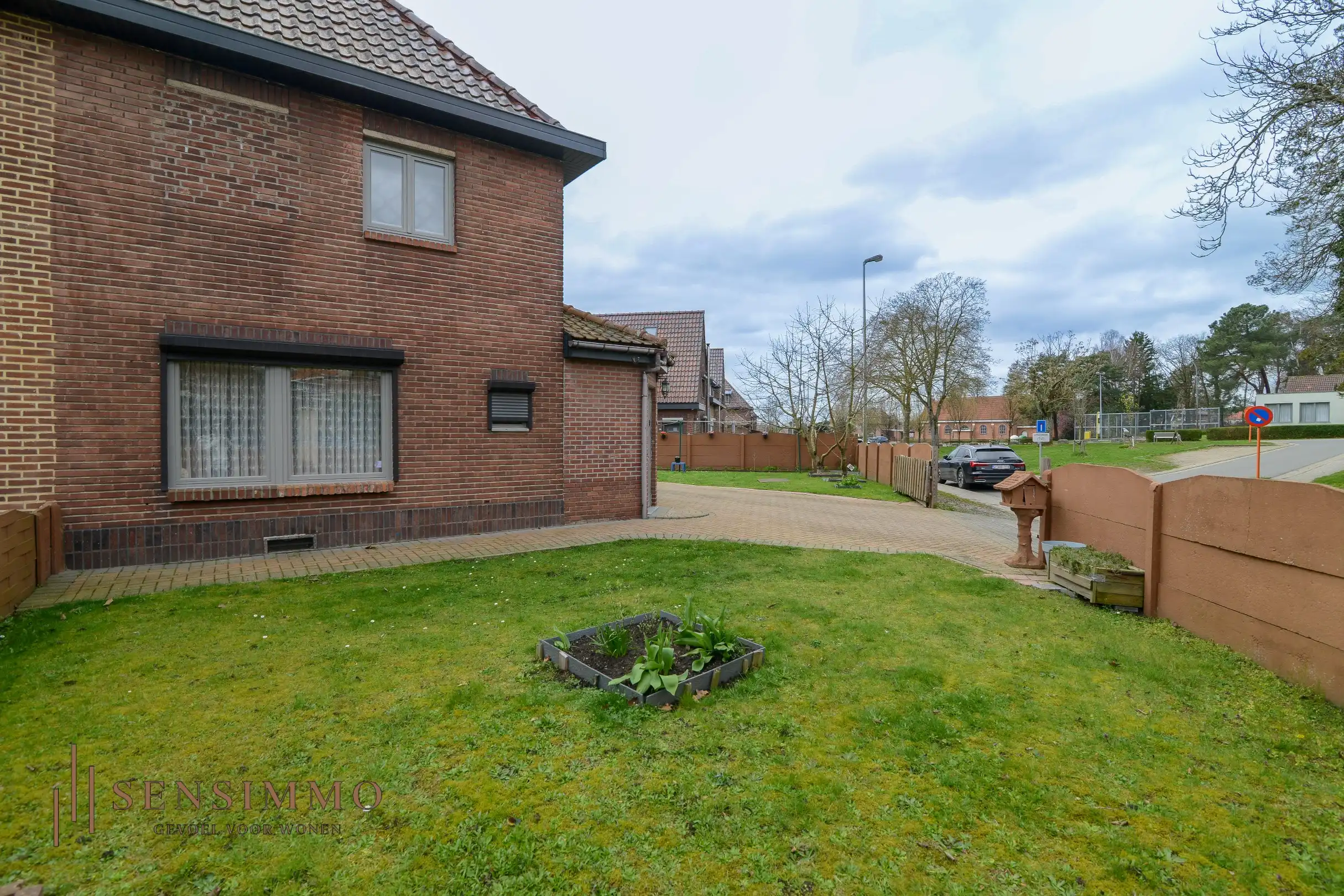 Halfopen woning met 4 slaapkamers in Houthalen-Helchteren foto 23