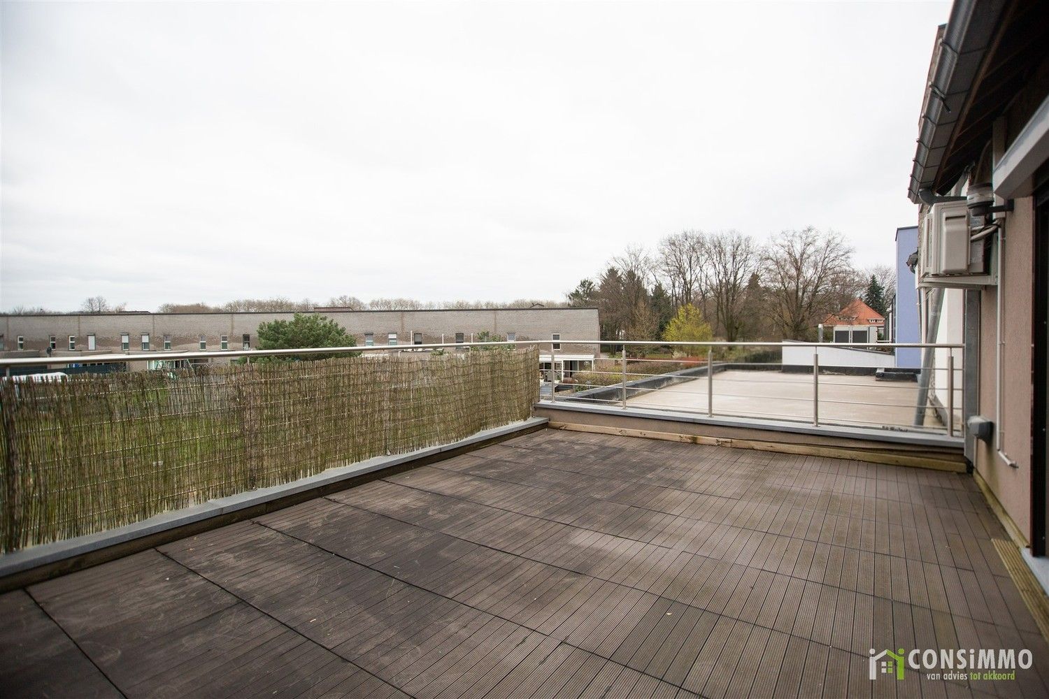 Ruim duplexappartement met 2 slaapkamers en 2 terrassen in Genk foto 14