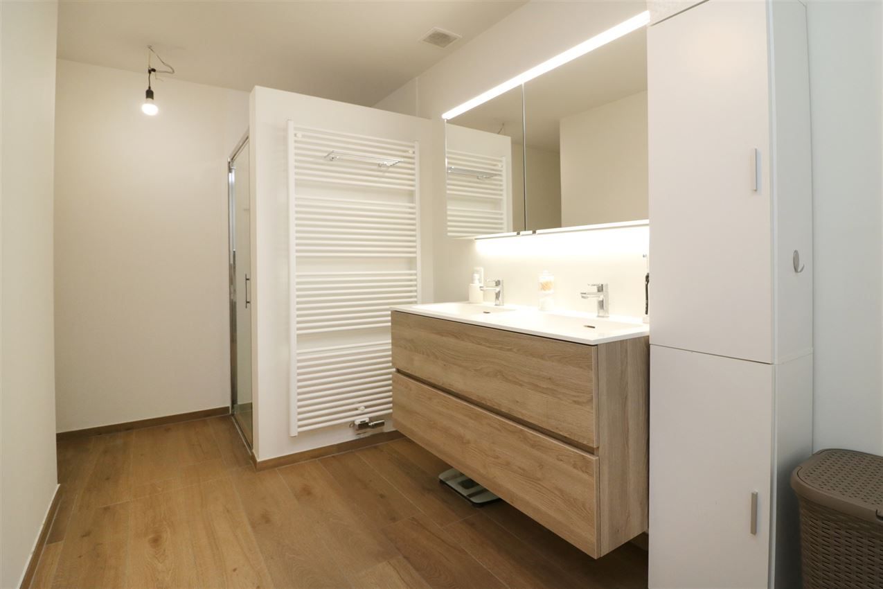 Duplex, drie slpk, westterras, nabij station foto 15