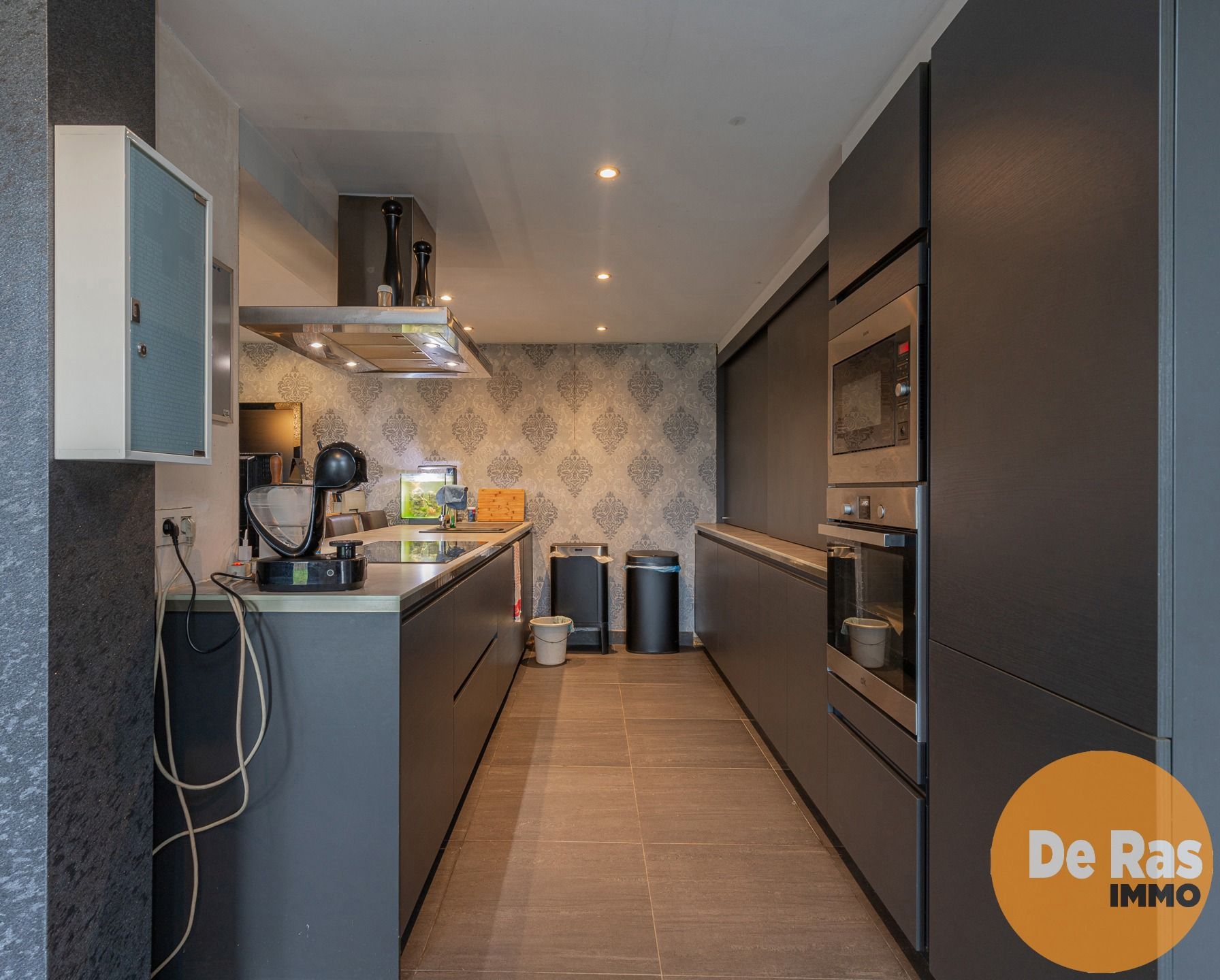 GAVERE - Te renoveren woning met leuke tuin foto 3