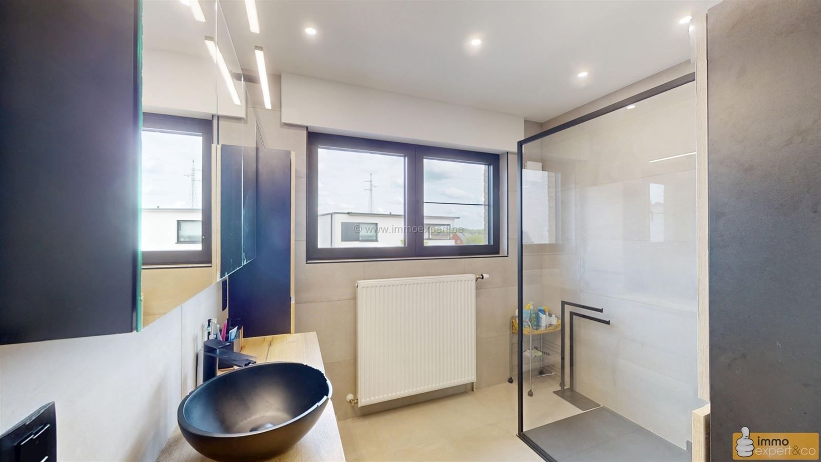 AFFLIGEM: Volledig gerenoveerde woning met 5 slpks foto 14