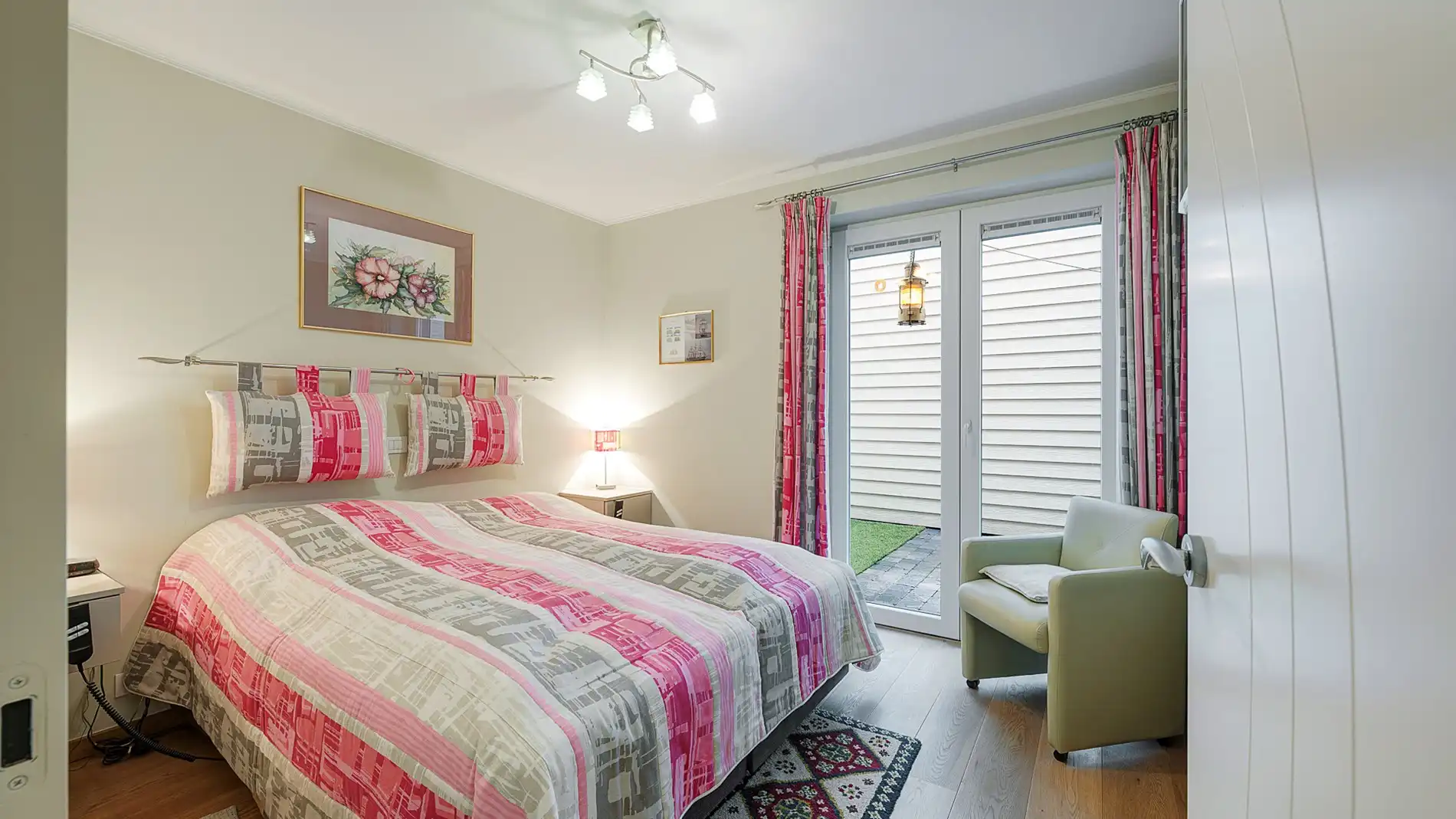 Recent appartement met groot terras nabij het strand  foto 12