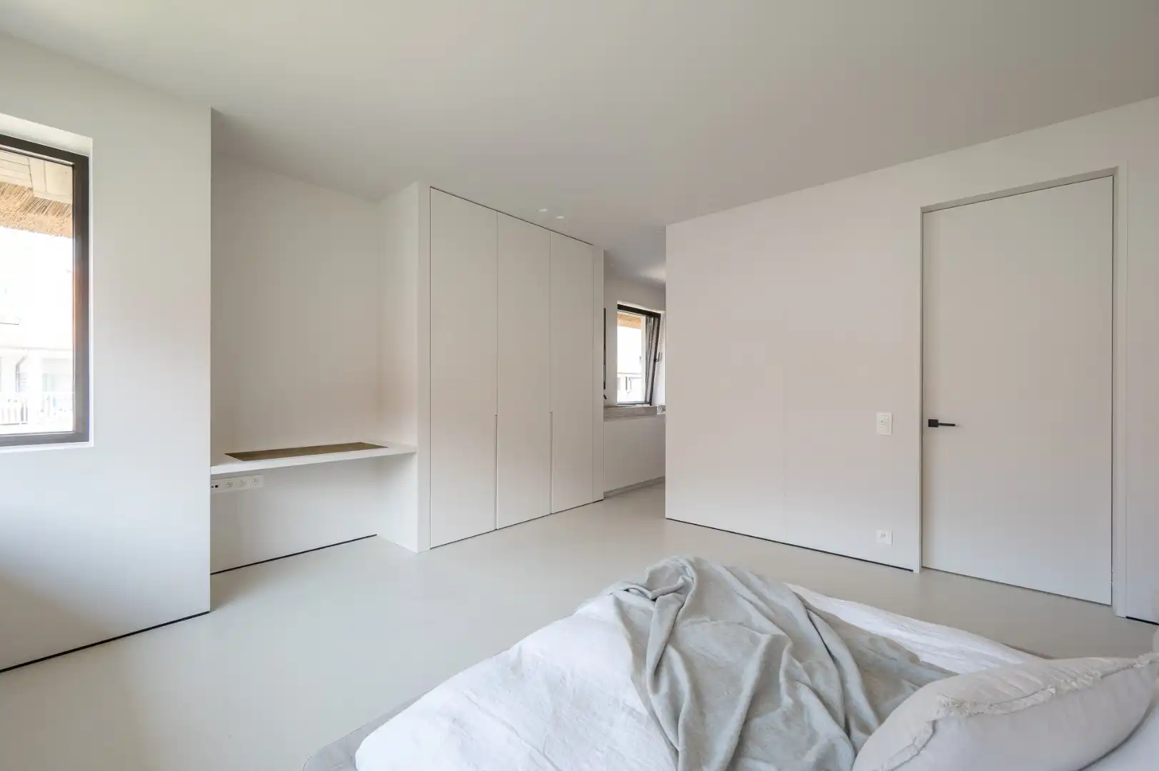 Luxueus afgewerkte nieuwbouwvilla te Duinenwater genietende van de perfecte zon oriëntatie foto 18