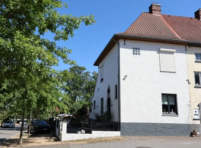 Zeer goed onderhouden woning op 3a84ca foto 2
