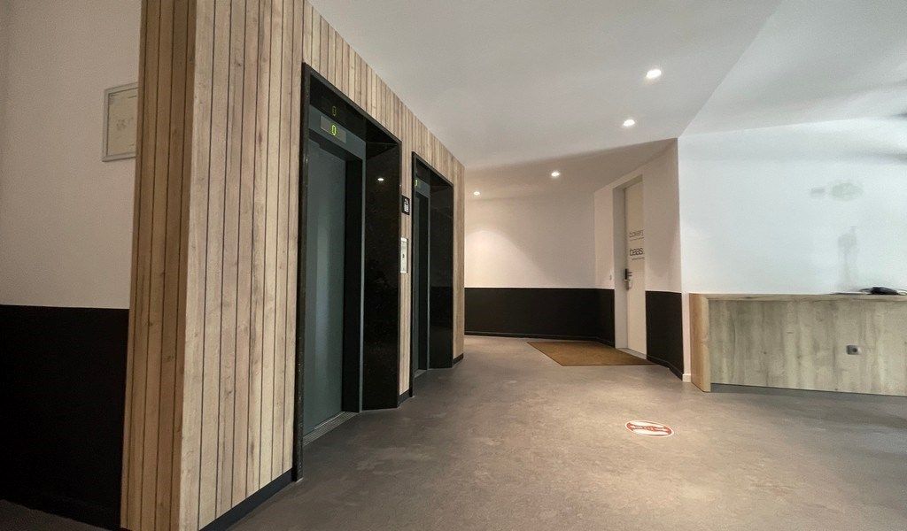 Kantoren te huur in Royal House te Berchem foto 14