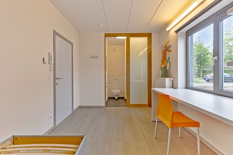 7 studentenkamers in 1 gebouw. foto 6