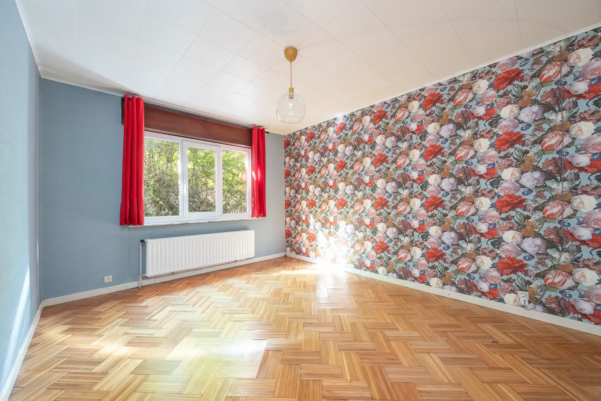 Ruime, te renoveren laagbouwvilla in doodlopende straat. foto 9