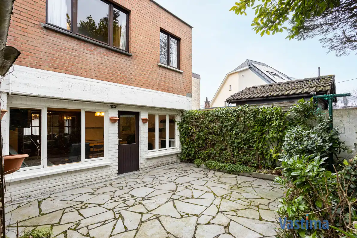 Halfopen woning in Lede met 3 slaapkamers, garage en buitenruimte foto 24