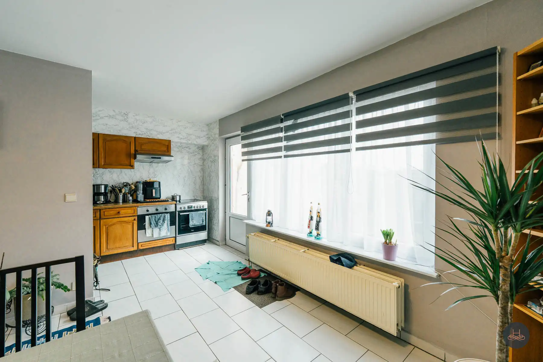 Ruim appartement met grote tuin & garage foto 17