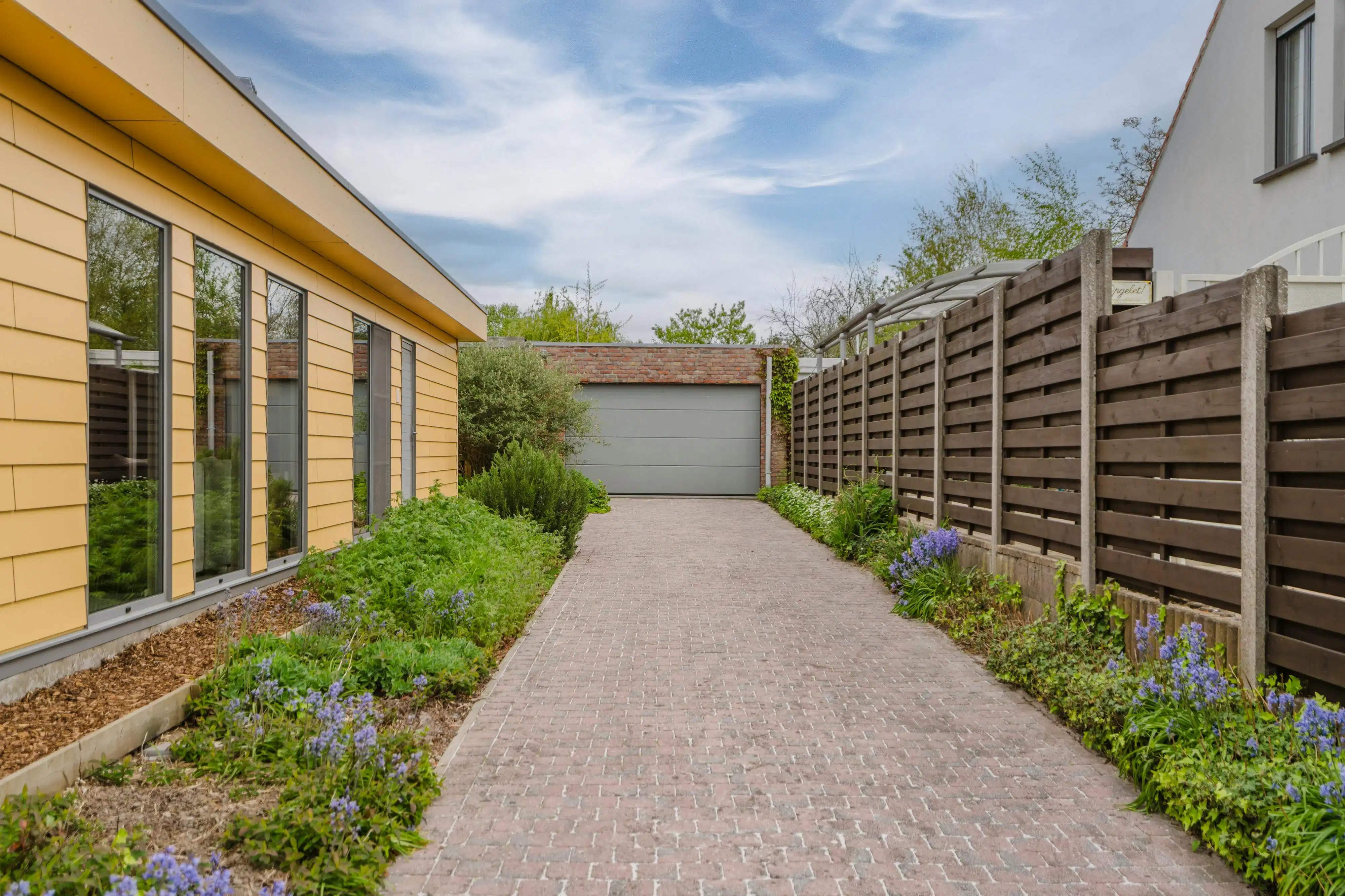 Instapklare bungalow op 749m² te koop in Wevelgem! foto 6