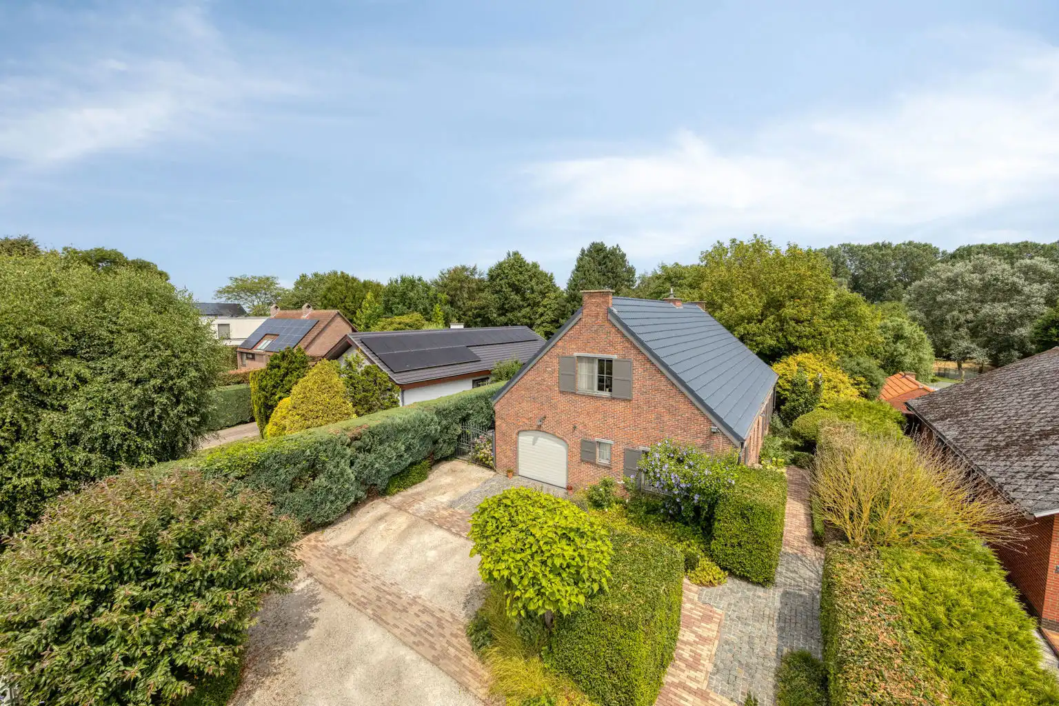 MOOIE, INSTAPKLARE WONING MET TUIN IN TIENEN foto {{pictureIndex}}