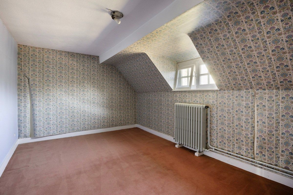 Te renoveren karaktervolle herenwoning op een prachtig perceel van 56 are. foto 25