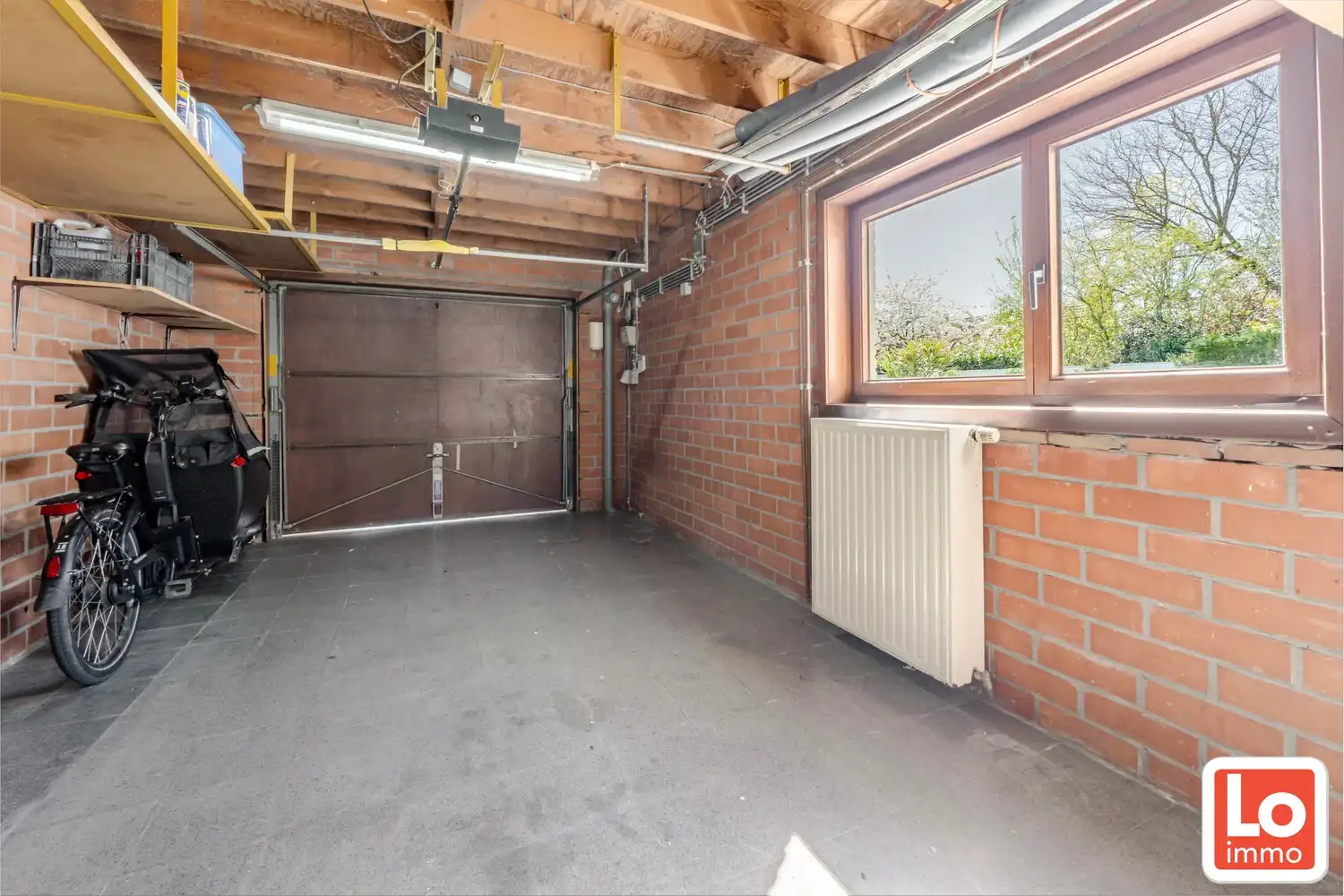 Prachtige instapklare villa met 4 slpks en zwembad op een rustige ligging foto 18