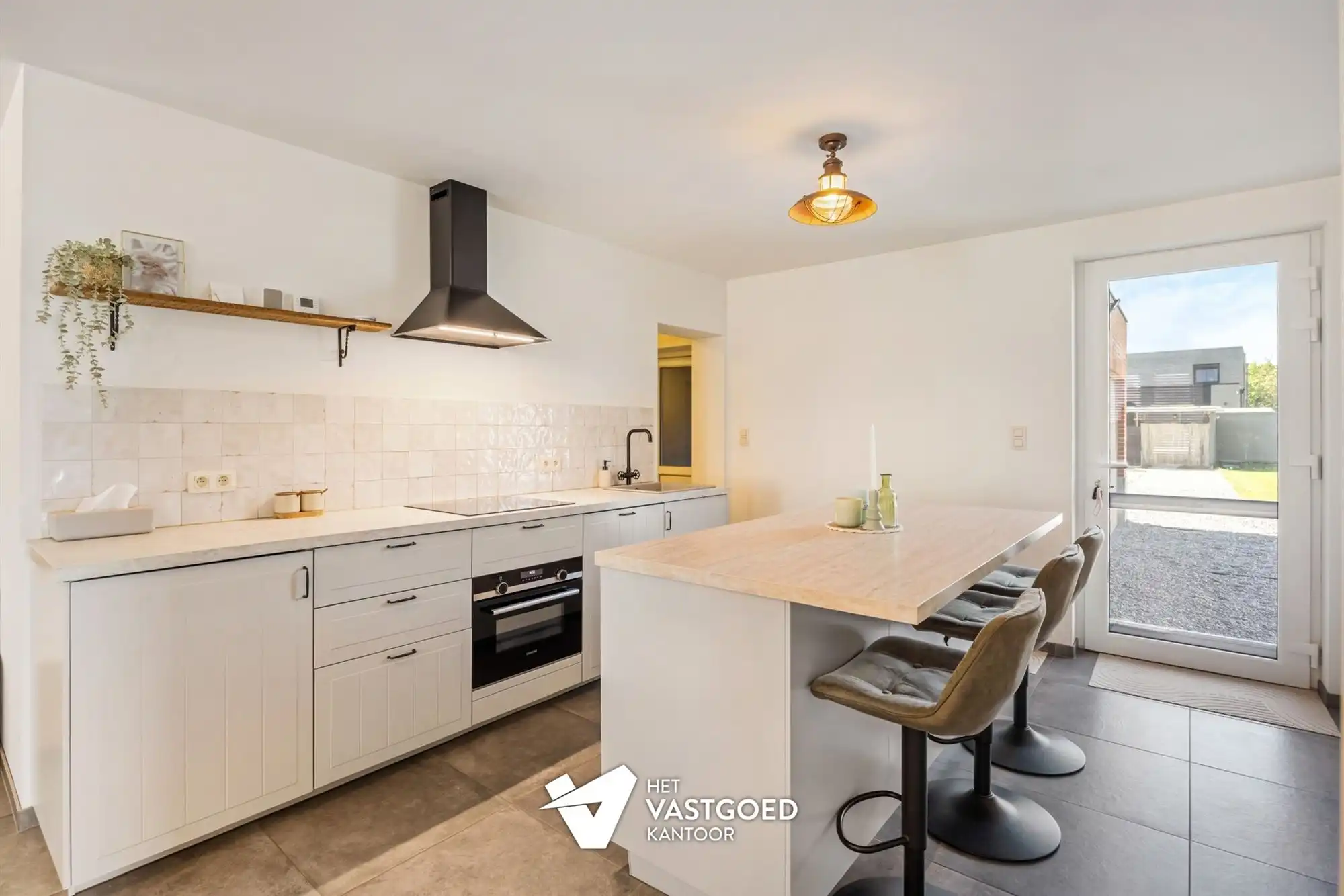 RECENT GERENOVEERDE WONING MET 3 SLAAPKAMERS OP PERCEEL VAN 7A 85CA OP CENTRALE LIGGING TE BERINGEN  foto 9