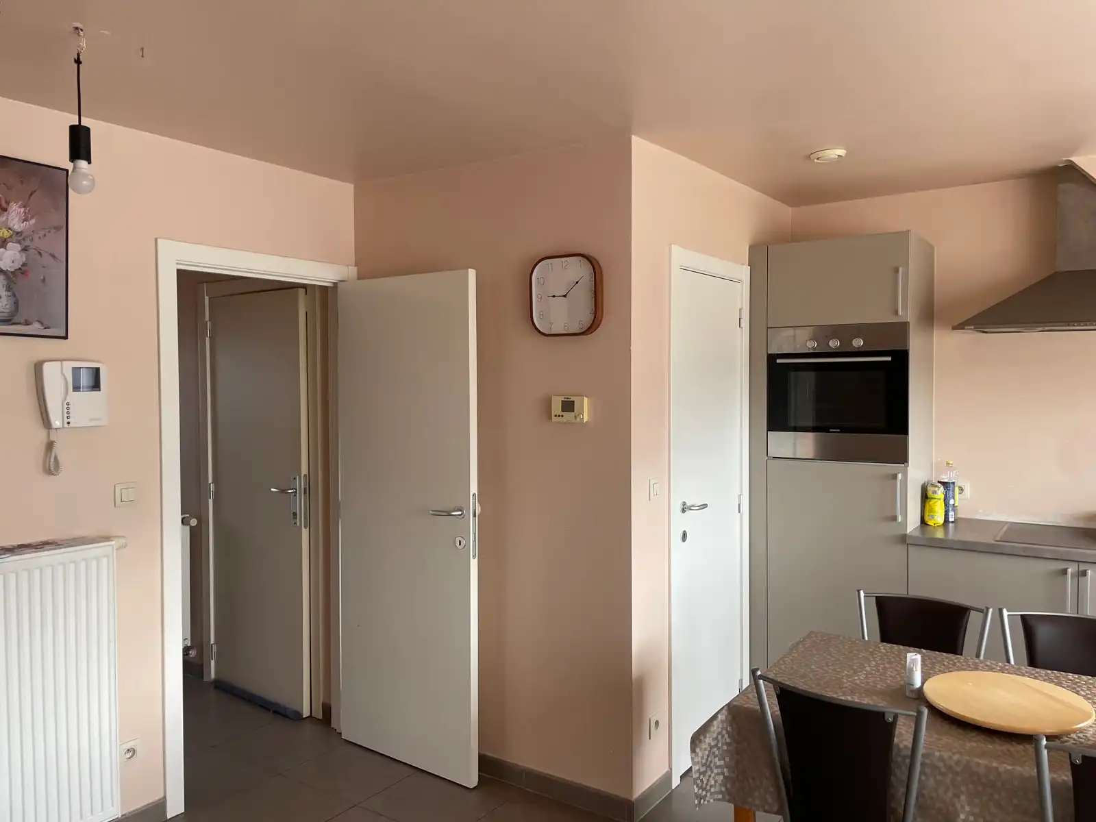 Charmant duplexappartement te huur op toplocatie in Wetteren. foto 6