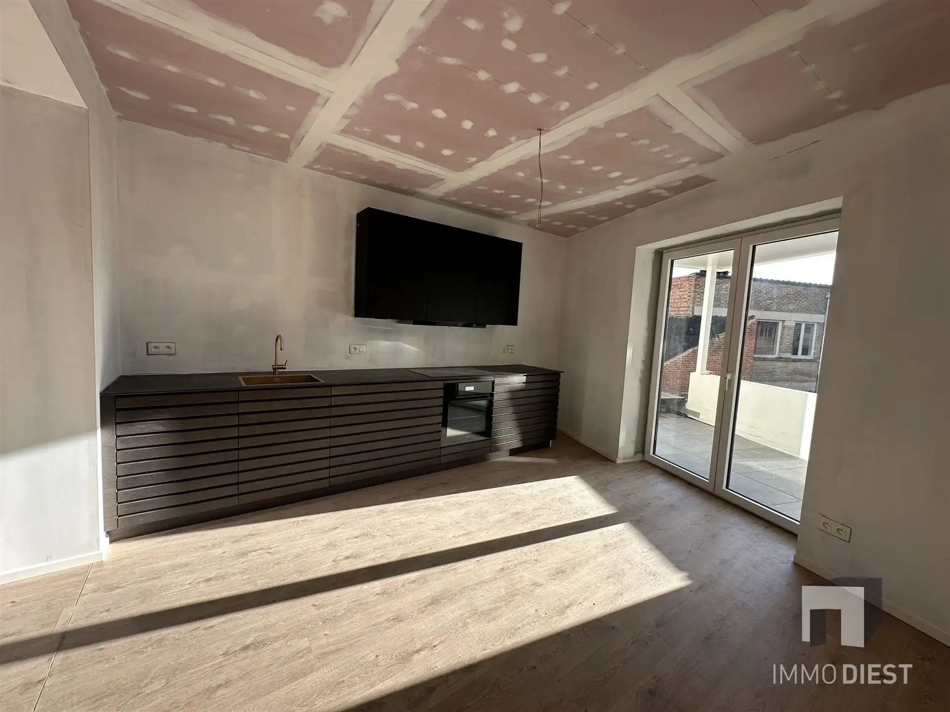 Knap appartement met terras en 2 slpks - centrum Diest - veel lichtinval foto 11