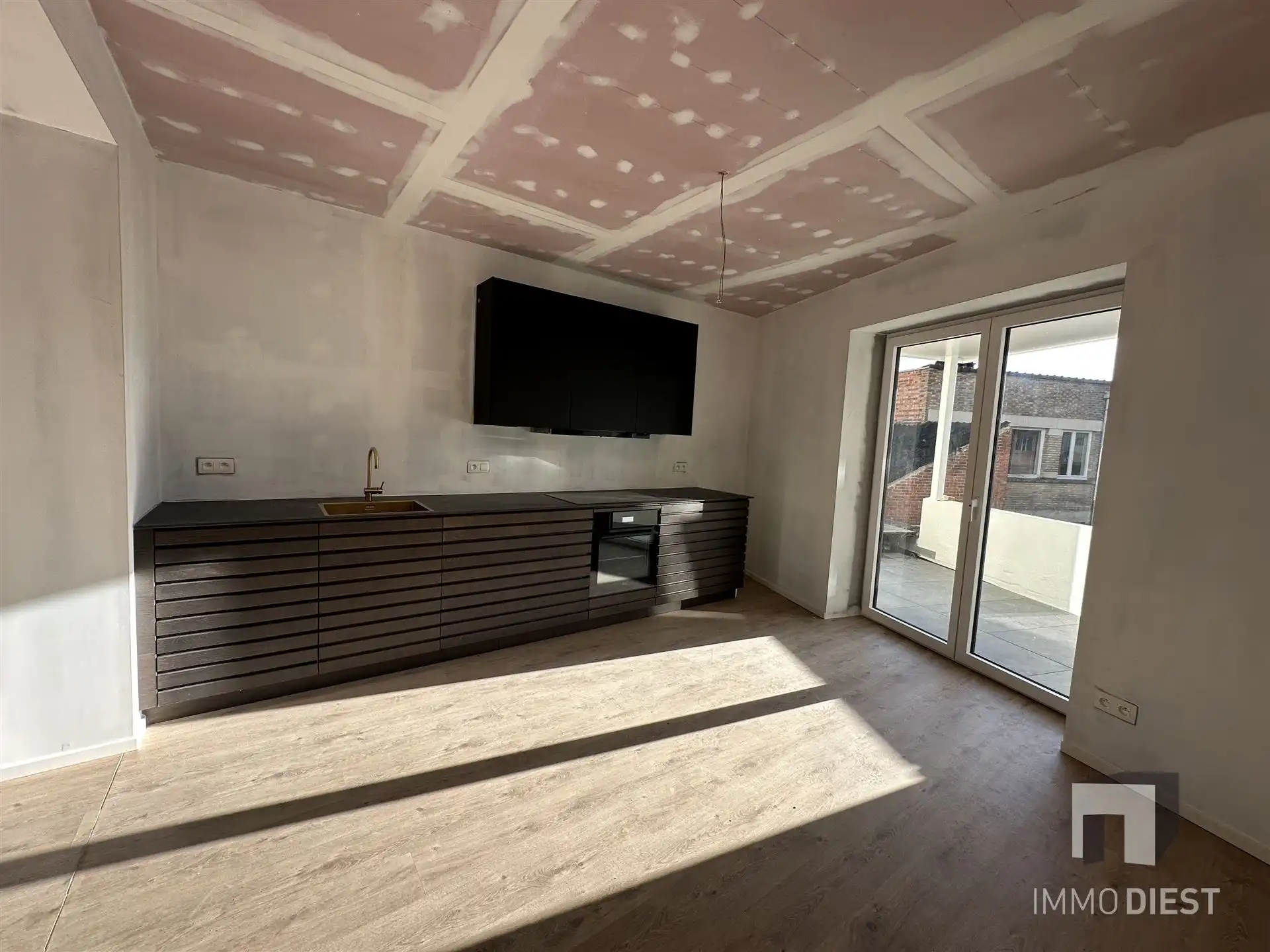 Knap appartement met terras en 2 slpks - centrum Diest - veel lichtinval foto 11