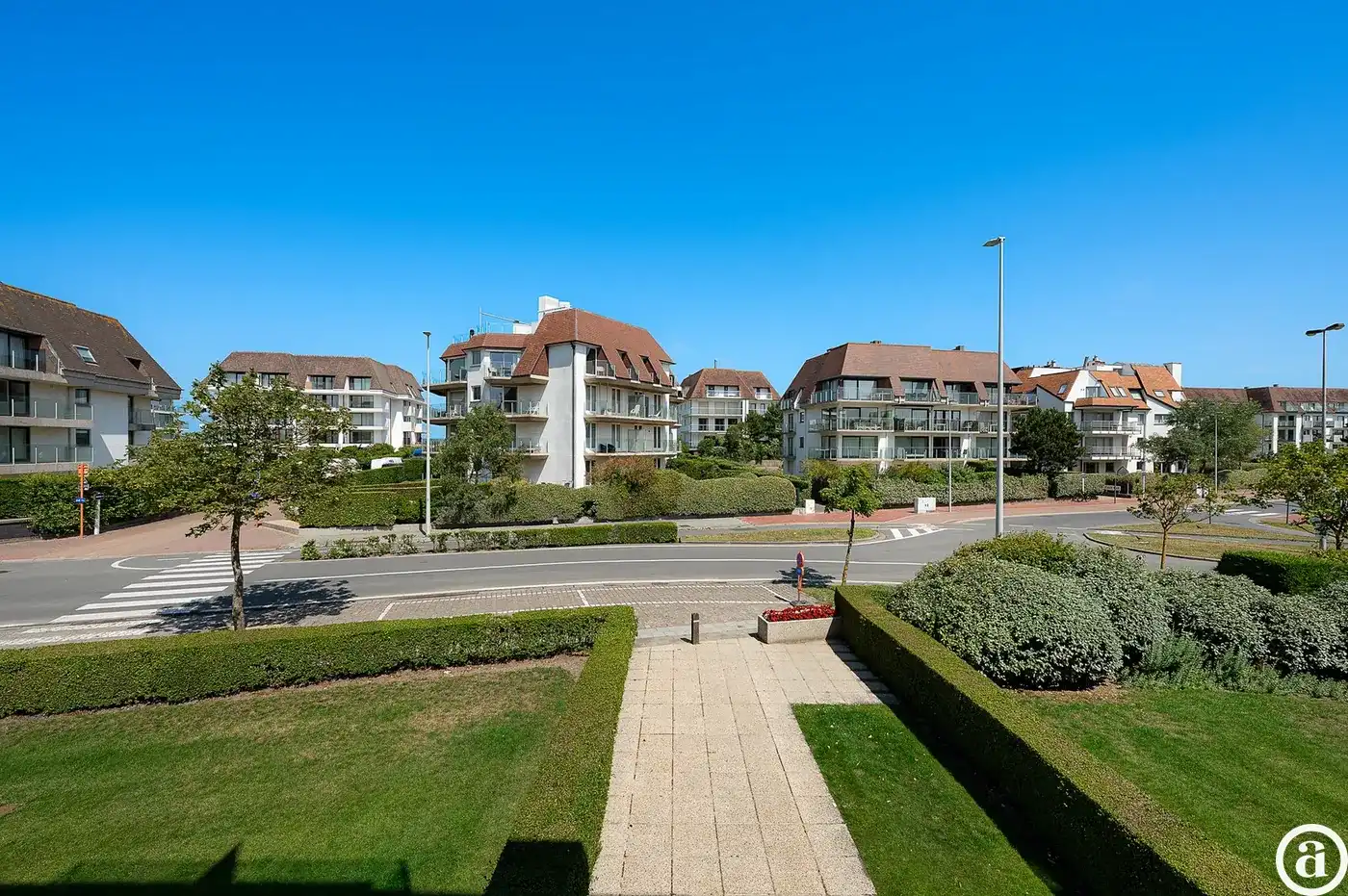Gerenoveerd appartement in een villa residentie in het Zoute foto 20