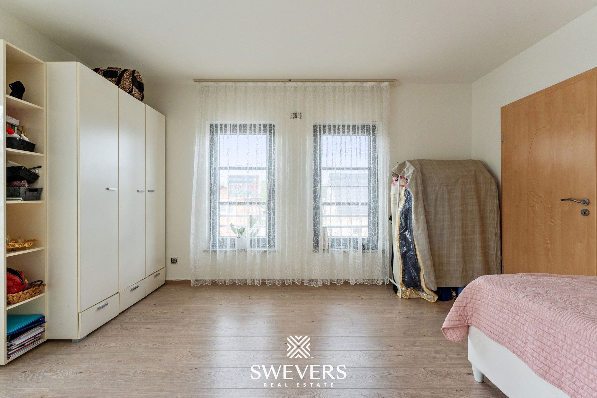 Topwoning voor grote gezinnen met luxe afwerking foto 25