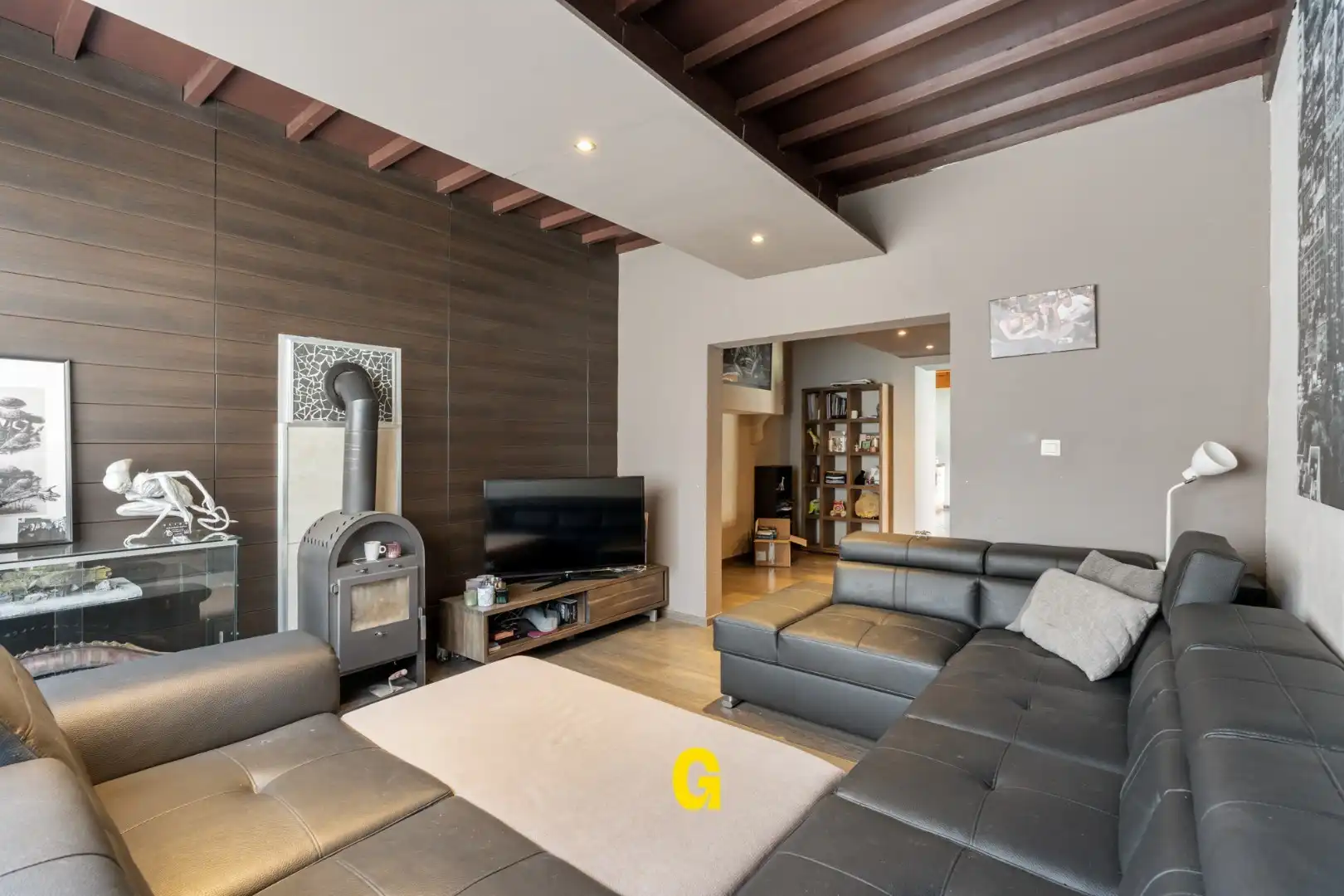 Deels gerenoveerde verder af te werken woning met binnenkoer en stallingen op 12a 05ca in Kleine Spouwen foto 5