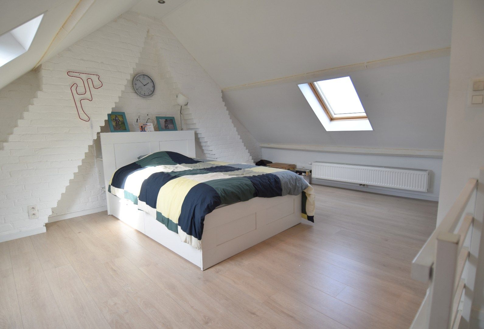 Volledig vernieuwde woning met twee slaapkamers en centrale ligging foto 8