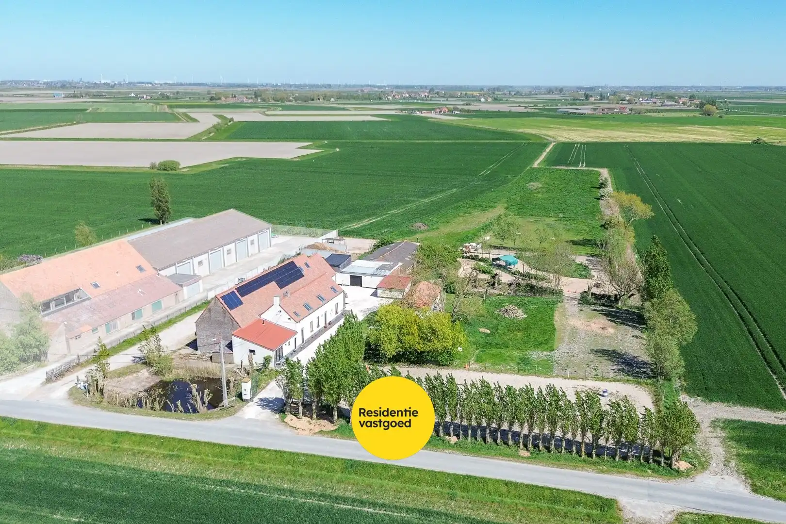 Authentieke hoeve met bouwland, stallen en bijgebouwen op unieke landelijke ligging tussen De Haan en Nieuwmunster foto 21