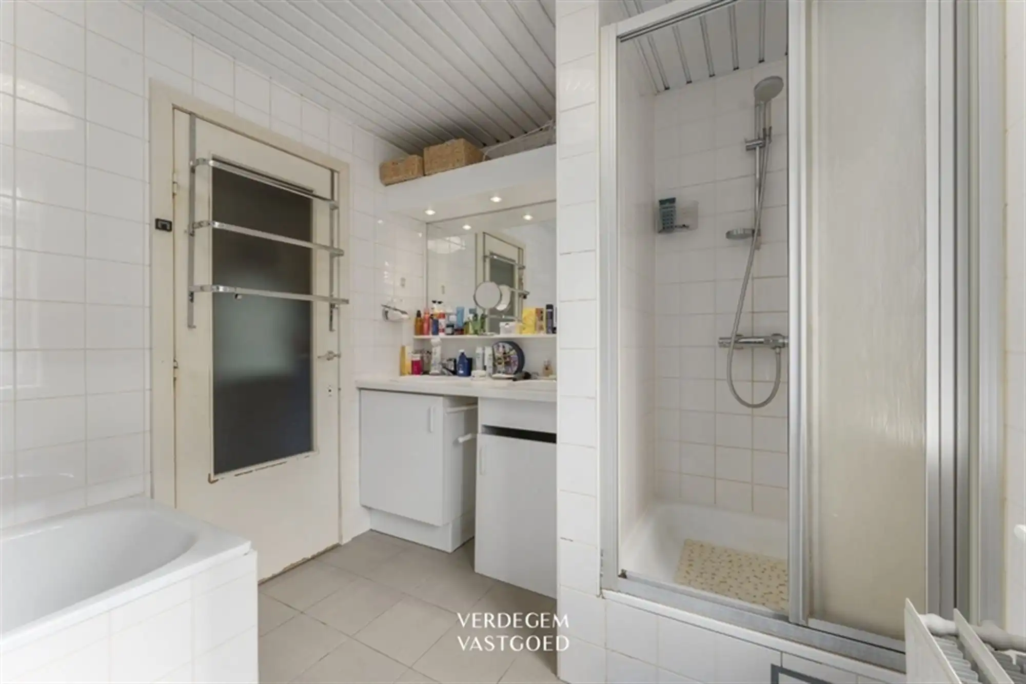 Iconisch café in hartje Gent, vrij van brouwer, met woongedeelte en erkend b&b foto 27