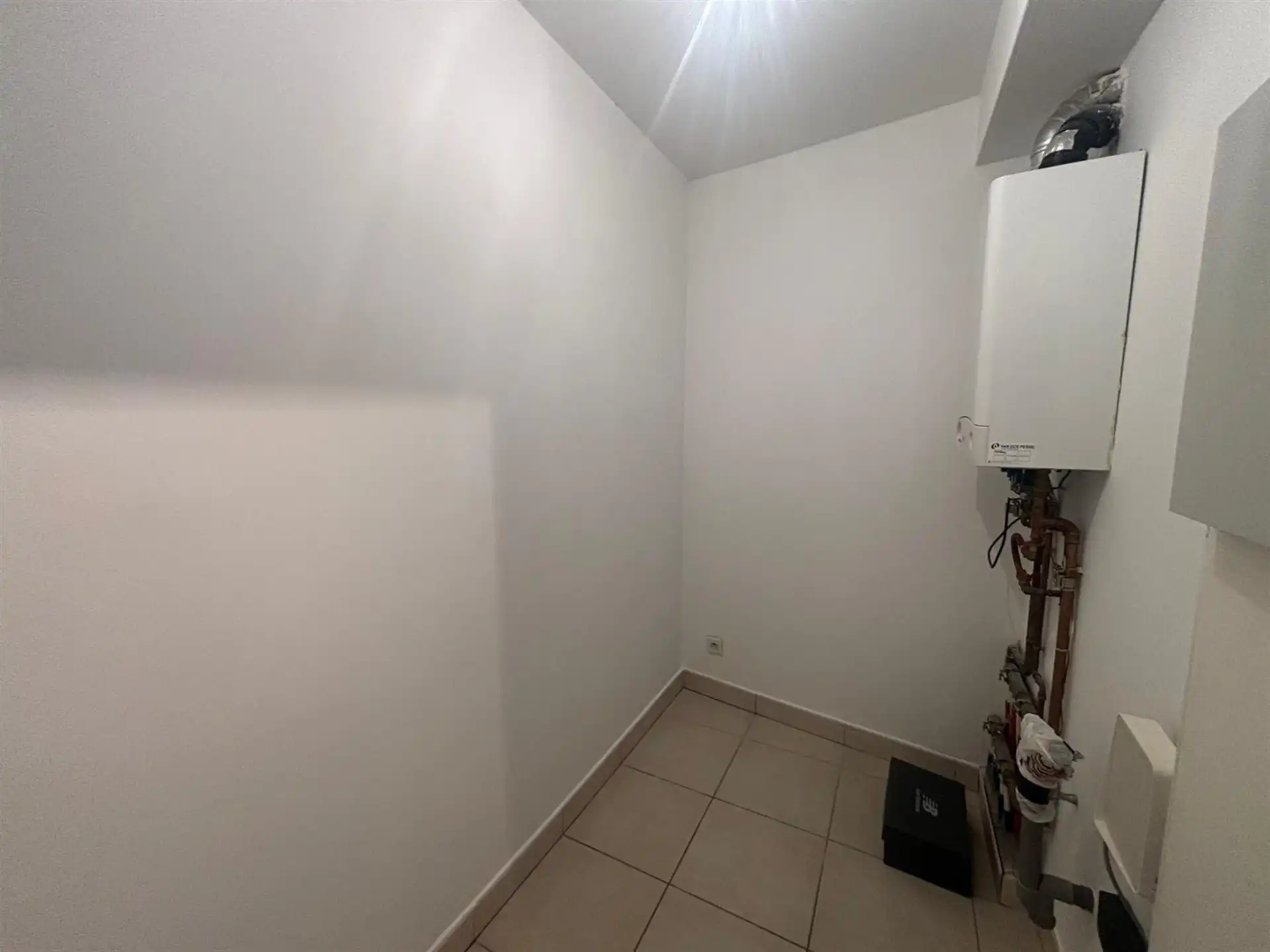 Duplex-appartement met extra zolderkamer + garagebox in het centrum! foto 22