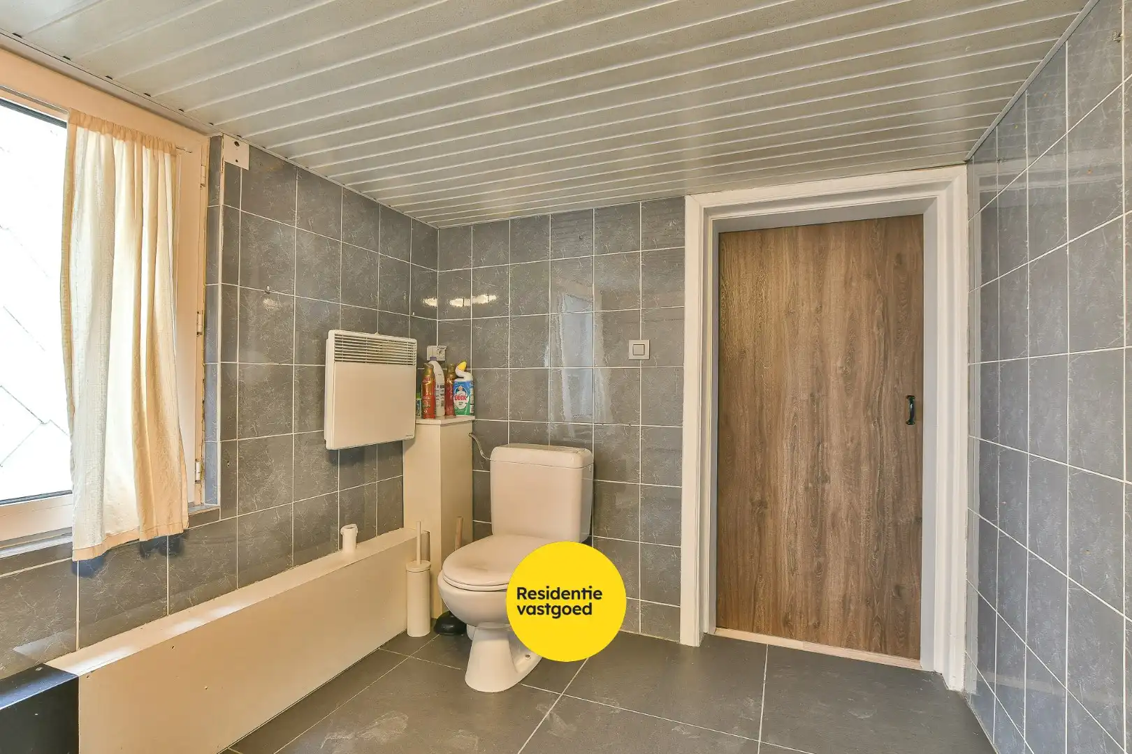 Charmante en verrassend ruime woning met terras in het centrum van Blankenberge! foto 16