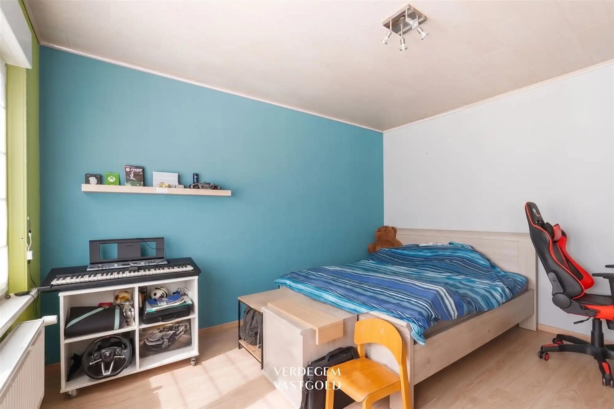 Knappe familiewoning met 4 slaapkamers, garage en geniettuin foto 16