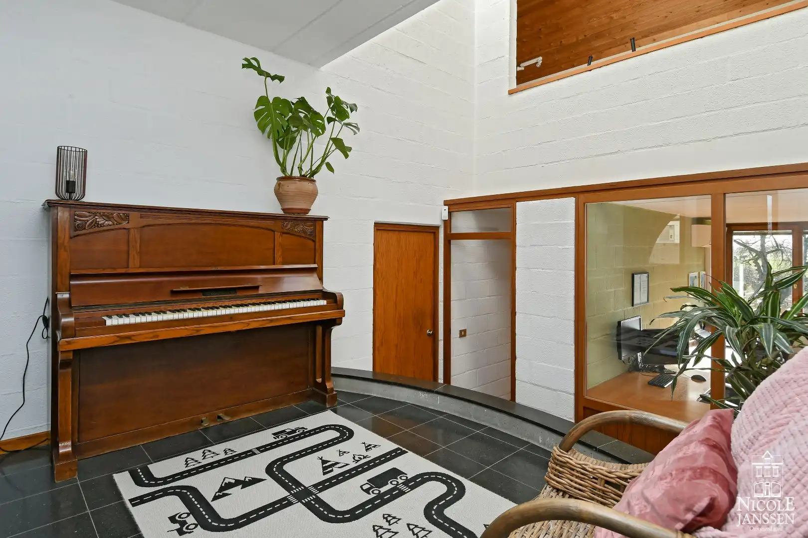 Bijzonder energiezuinige halfvrijstaande woning met diepe tuin foto 26