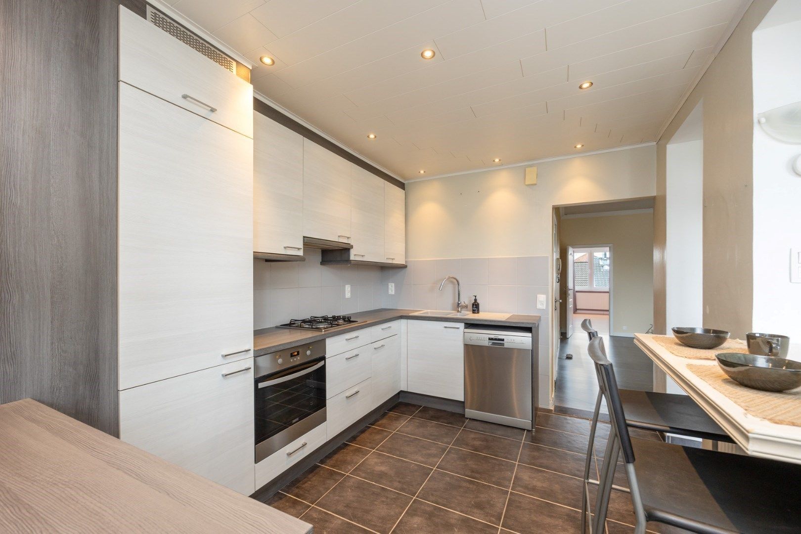 Appartement met twee slaapkamers te Wilrijk foto 5