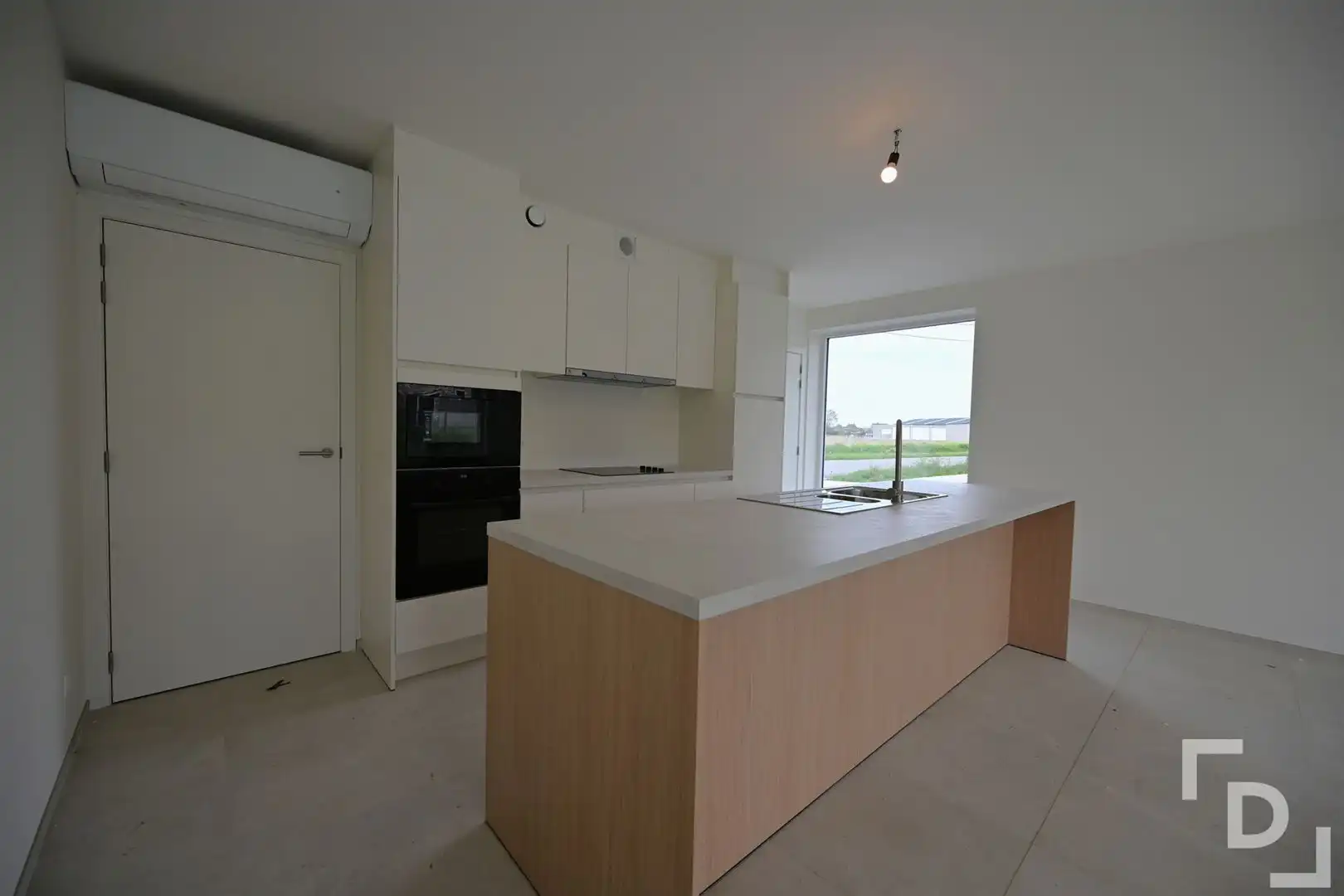 Afgewerkte nieuwbouwwoning te huur in hartje Proven. foto 5