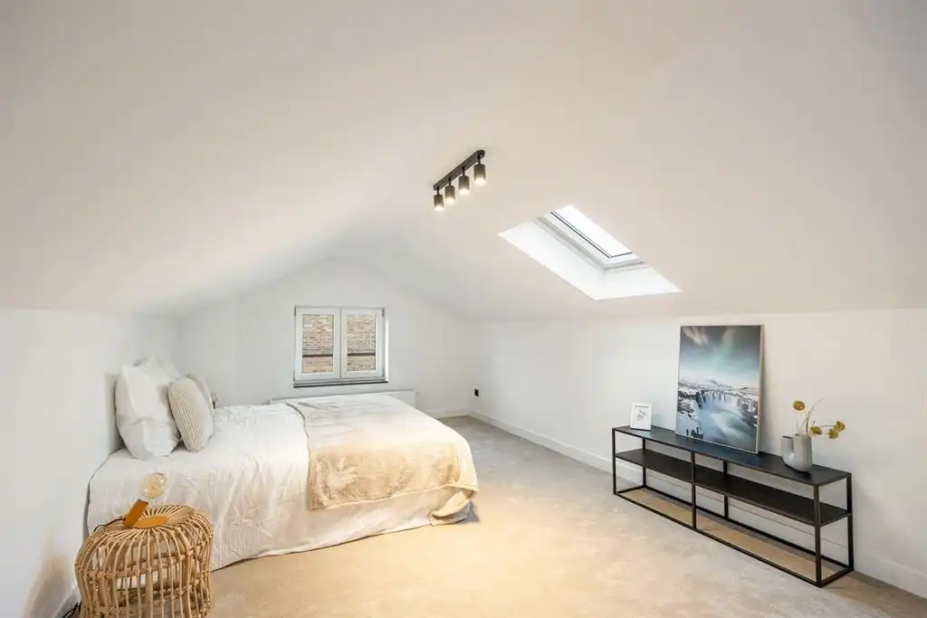 Stijlvol gerenoveerde villa met ruime tuin foto 24