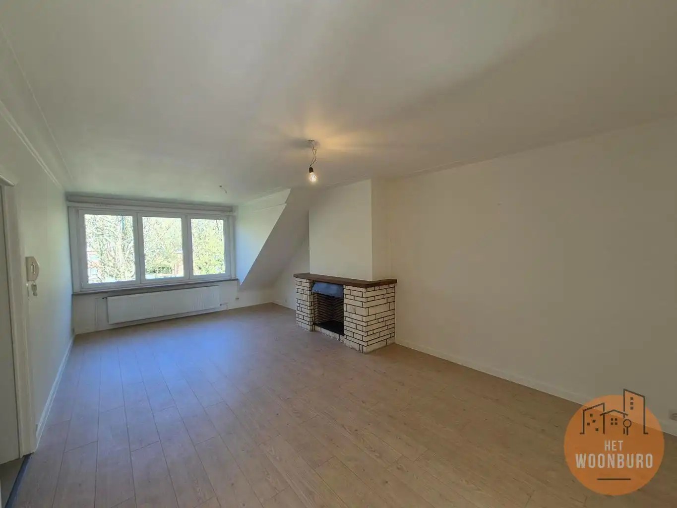 Appartement 2e verd. met 2 slpks, kelder en autostaanplaats foto 6