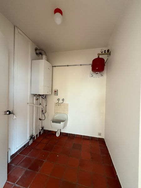 Rustig en zongeoriënteerd 3-slaapkamerappartement met terras en open uitzicht op water foto 16