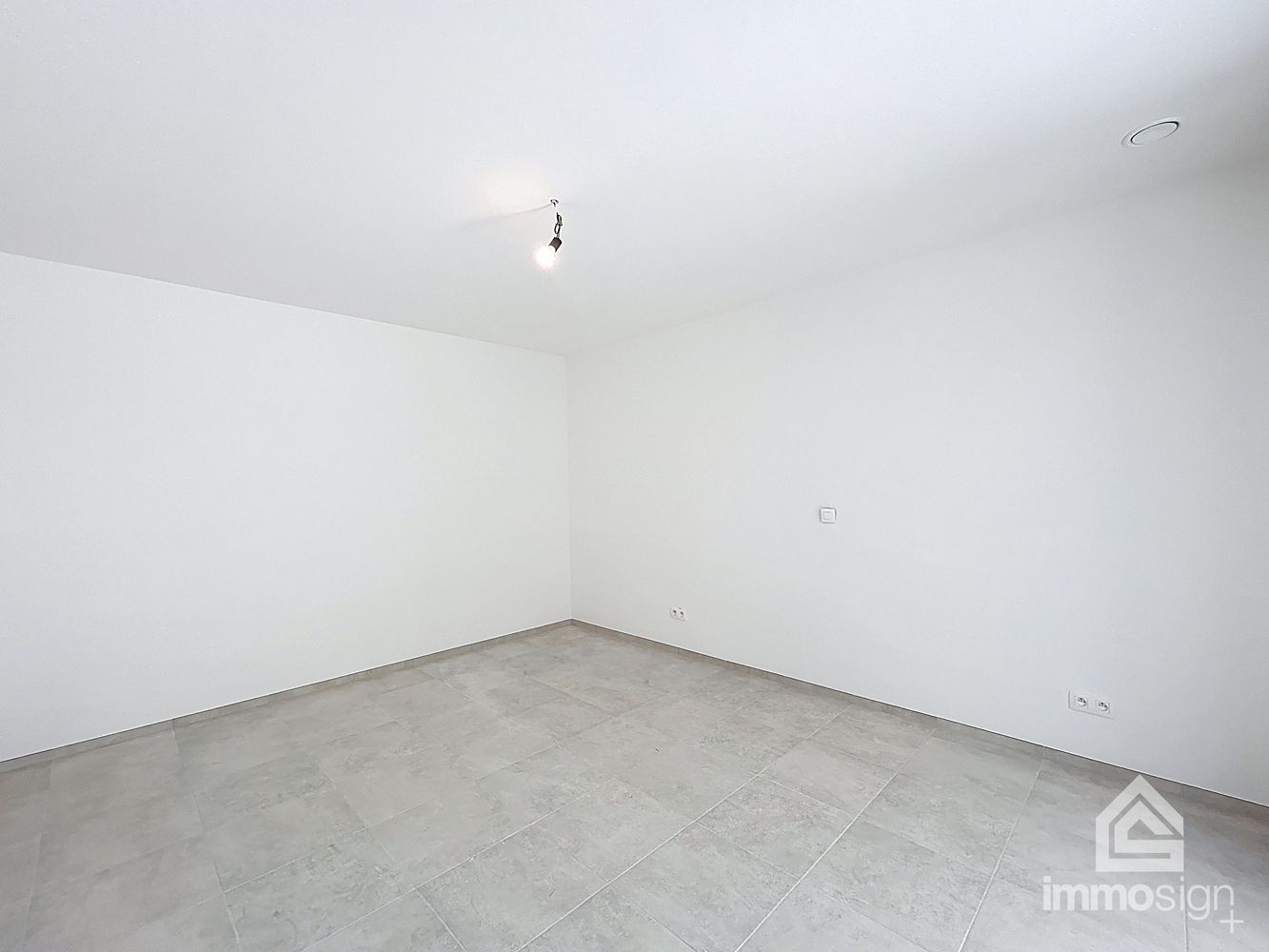 Instapklaar nieuwbouw appartement met 2 slaapkamers, terras, autostaanplaats en berging te Kinrooi foto 19