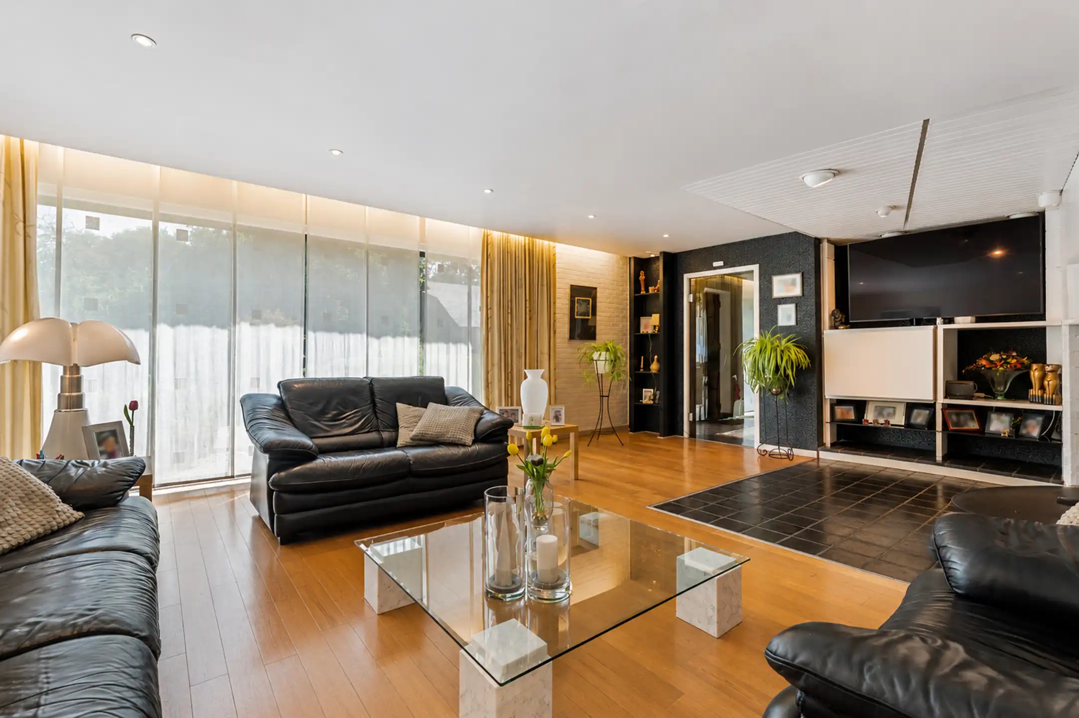 Verrassend eigentijdse woning inclusief bouwgrond foto 14