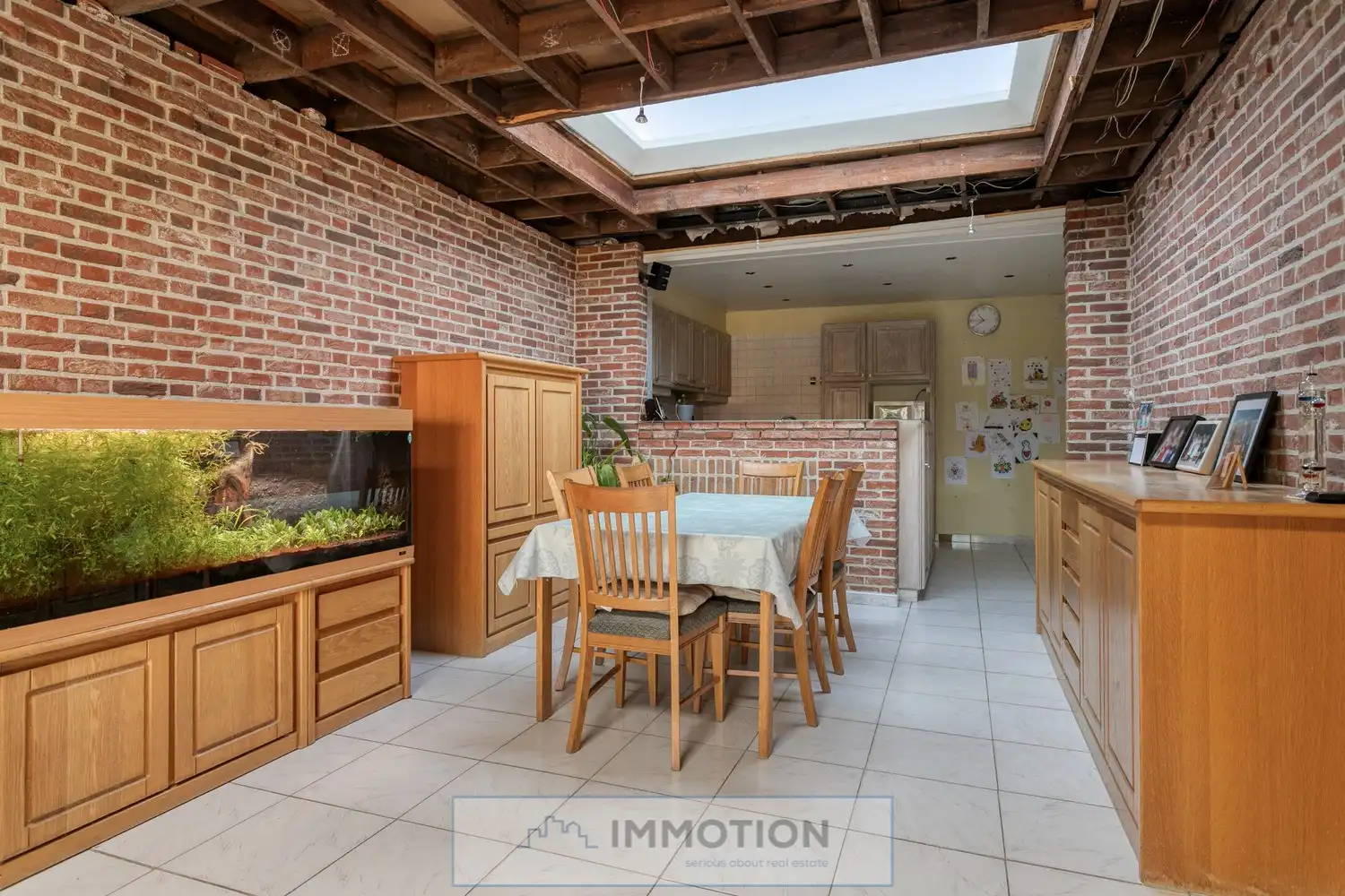 Karaktervolle stadswoning met renovatiepotentieel en unieke troef foto 5