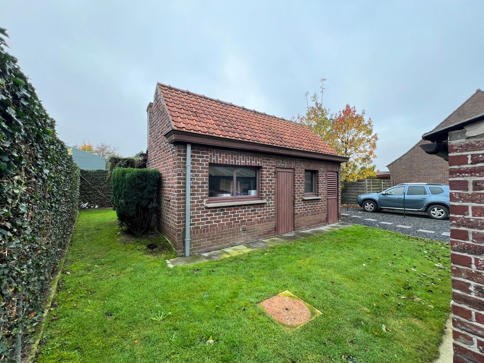 Vrijstaande woning met drie slaapkamers, tuin en garage foto 29