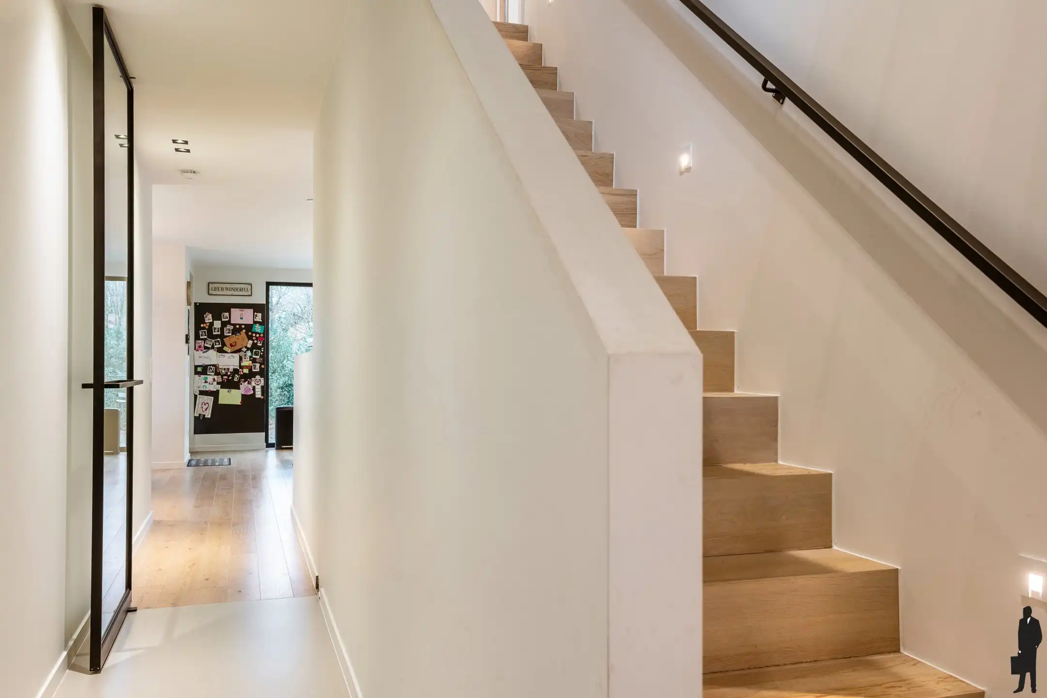 Prachtige nieuwbouwwoning met 4 slpk én bureaumogelijkheden foto 2