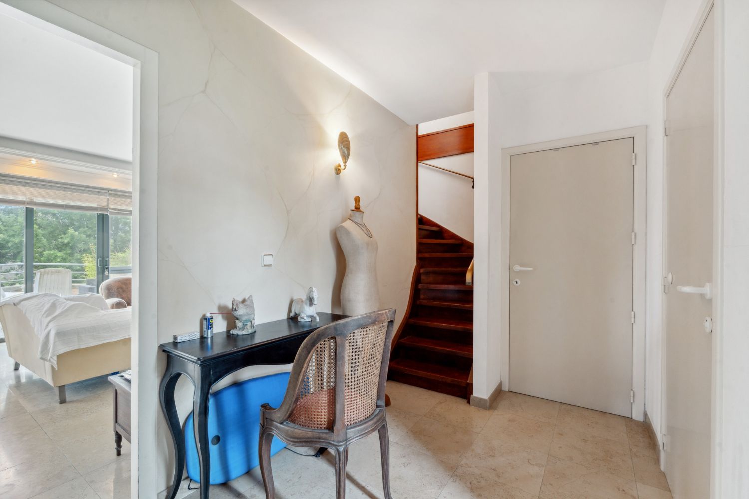 Ruim vier slaapkamer appartement met zongericht terras en zicht op het water foto 10