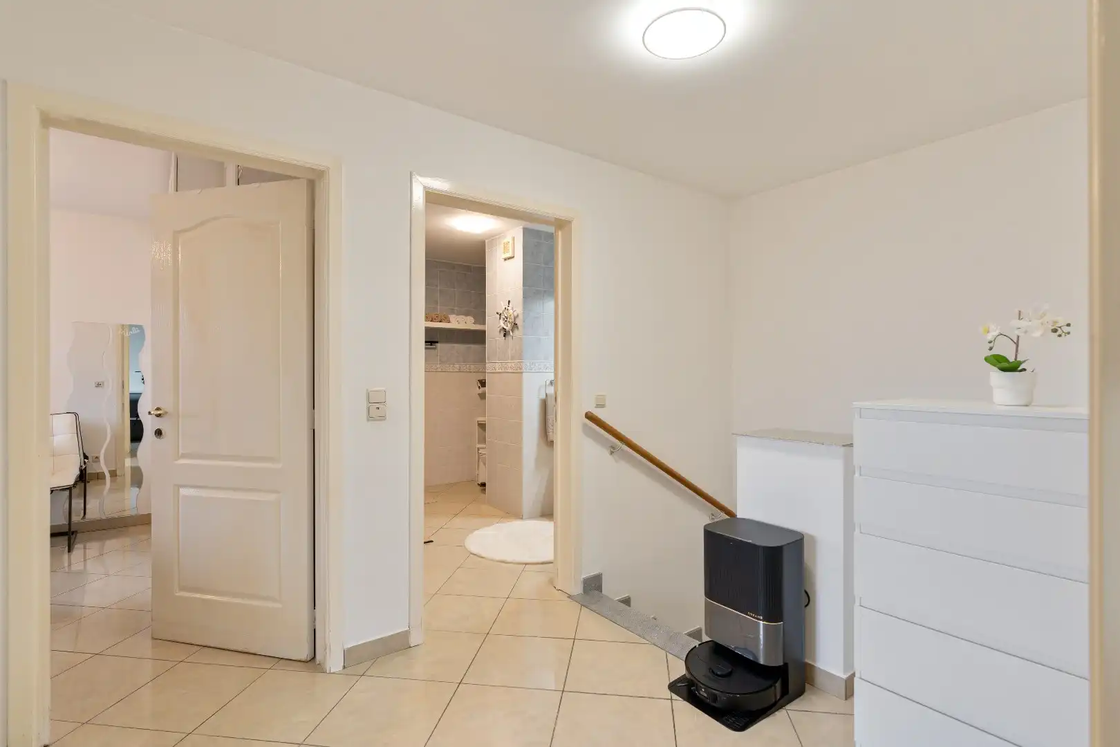 Ruim energiezuinig duplexappartement (146 m²) -  kwaliteitslabel B -  3 slaapkamers, terras en private buitenparking. foto 16