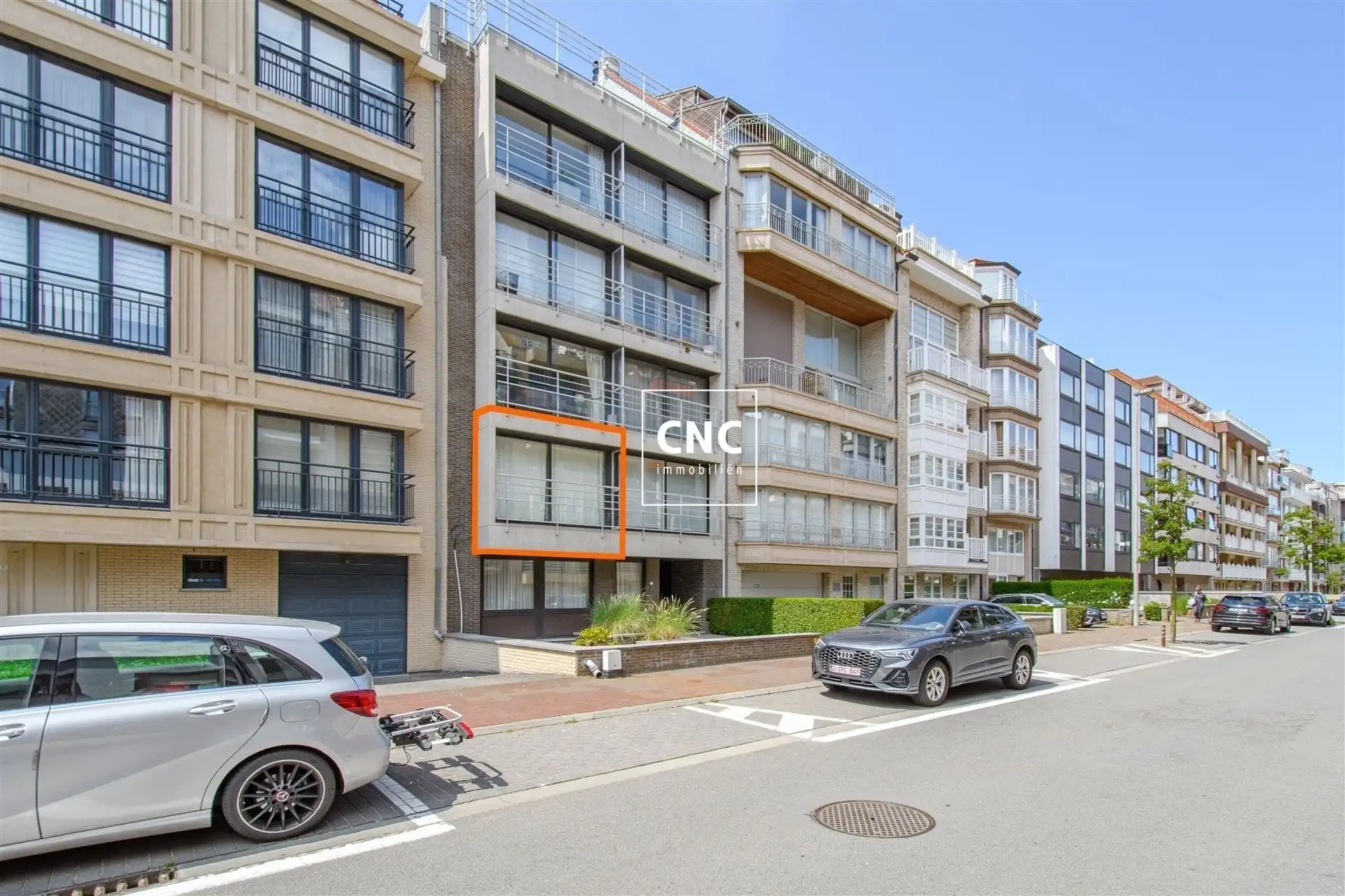 Ongemeubeld appartement met 2 slaapkamers in centrum Knokke foto 10