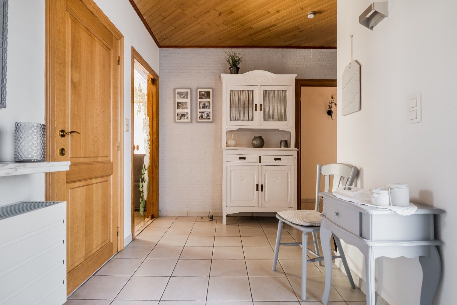 Lichtrijke halfopen bebouwing in aangename woonwijk foto 12